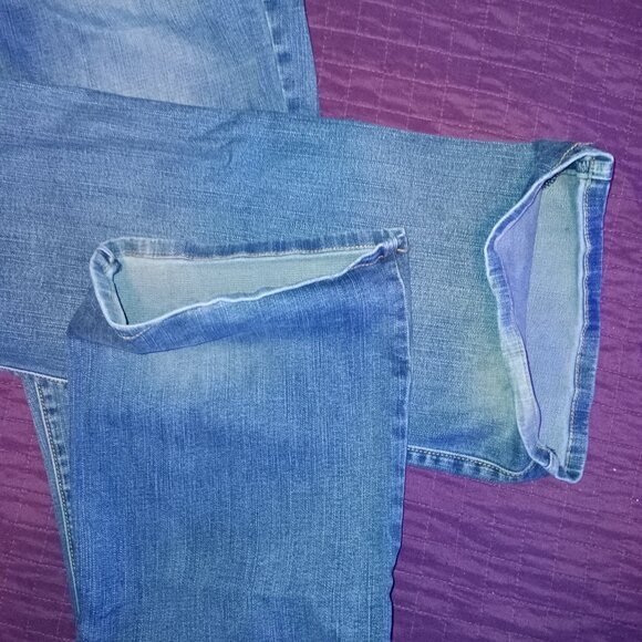 American Eagle Jeans - Picture 3 of 6